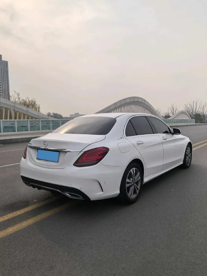 2020 Mercedes-Benz C Class 1.5T 156HP L4 9AT,autocango,china used car exporter,china ev exporter,chinese used car exporter,chinese used ev exporter