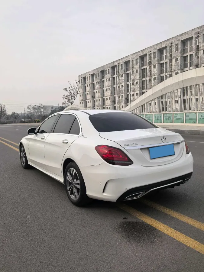 2020 Mercedes-Benz C Class 1.5T 156HP L4 9AT,autocango,china used car exporter,china ev exporter,chinese used car exporter,chinese used ev exporter