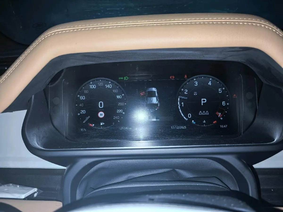 2024 Land Rover Defender 3.0T 400HP L6 8AT,autocango,china used car exporter,china ev exporter,chinese used car exporter,chinese used ev exporter