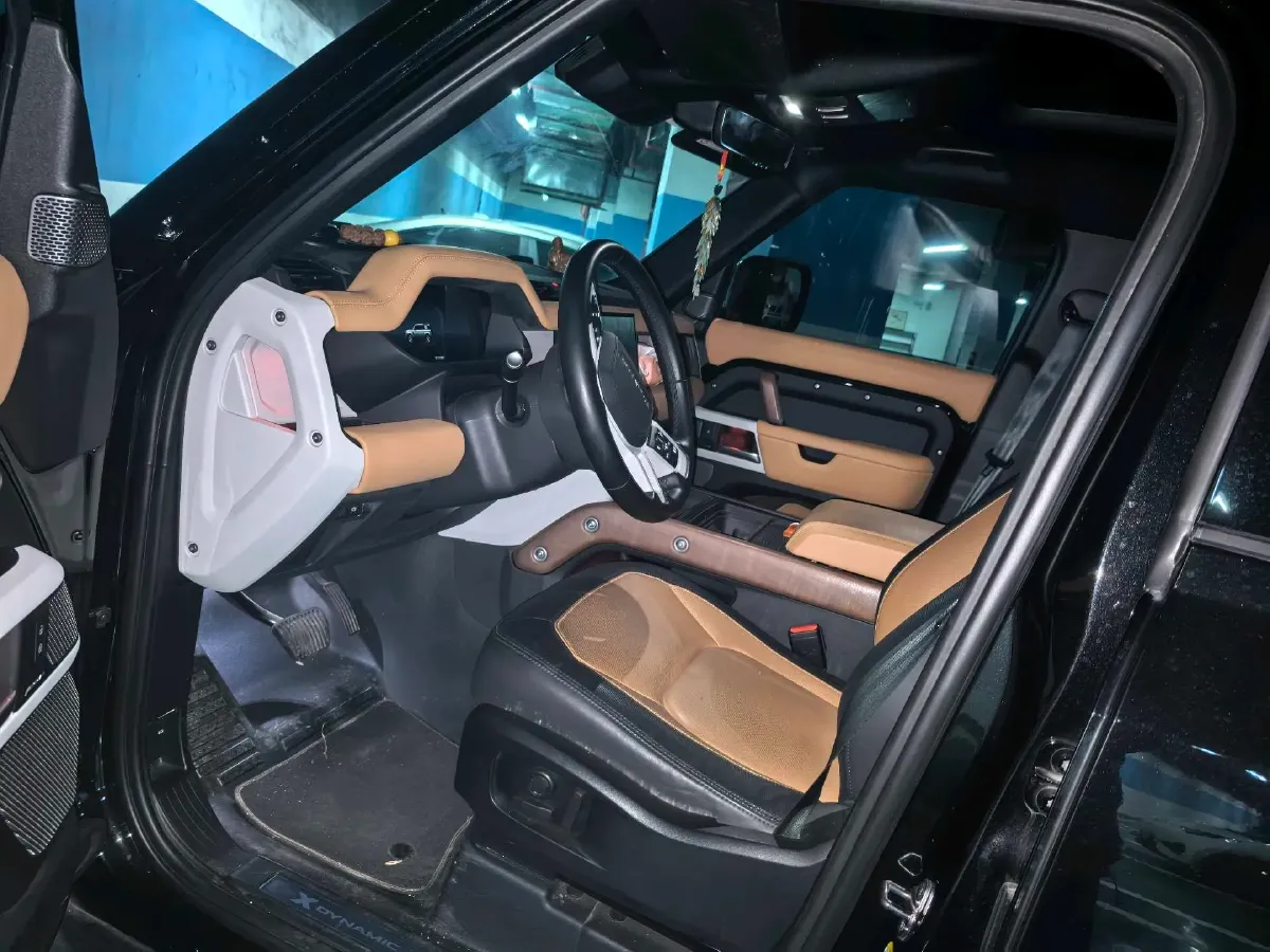 2024 Land Rover Defender 3.0T 400HP L6 8AT,autocango,china used car exporter,china ev exporter,chinese used car exporter,chinese used ev exporter