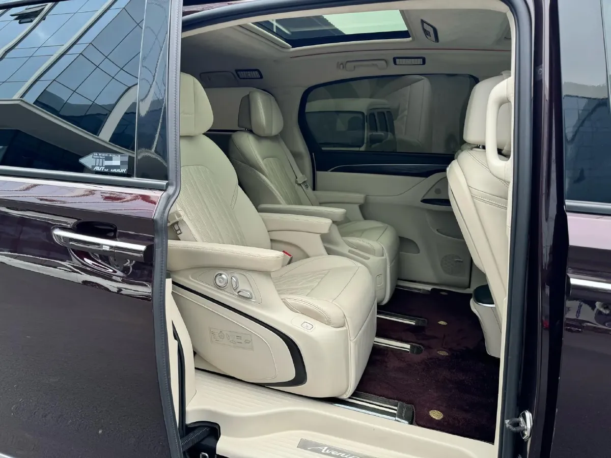 2021 Buick GL8 2.0T 237HP L4 9AT,autocango,china used car exporter,china ev exporter,chinese used car exporter,chinese used ev exporter