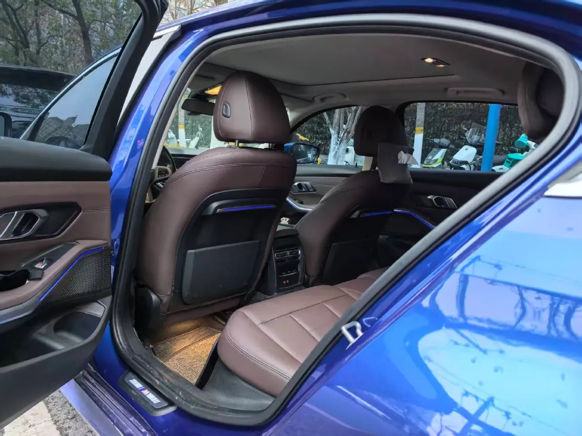 2020 BMW 3 Series 2.0T 184HP L4 8AT,autocango,china used car exporter,china ev exporter,chinese used car exporter,chinese used ev exporter