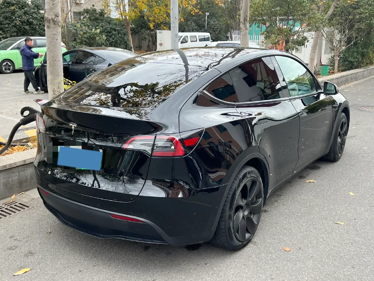 2022 Tesla Model Y BEV 60KWH,autocango,china used car exporter,china ev exporter,chinese used car exporter,chinese used ev exporter