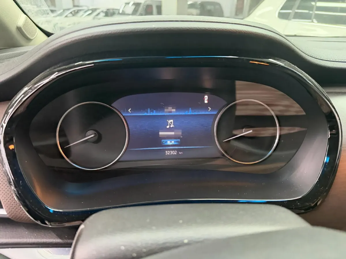 2022 Buick GL8 2.0T 237HP L4 9AT,autocango,china used car exporter,china ev exporter,chinese used car exporter,chinese used ev exporter