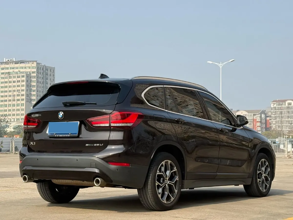 2022 BMW X1 2.0T 192HP L4 7DCT,autocango,china used car exporter,china ev exporter,chinese used car exporter,chinese used ev exporter