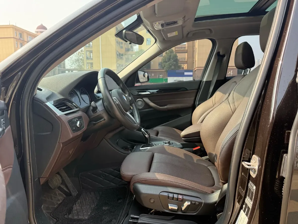 2022 BMW X1 2.0T 192HP L4 7DCT,autocango,china used car exporter,china ev exporter,chinese used car exporter,chinese used ev exporter