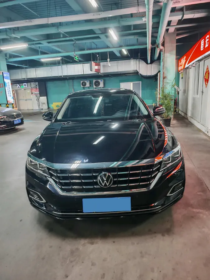 2020 Volkswagen Passat 2.0T 186HP L4 7DCT,autocango,china used car exporter,china ev exporter,chinese used car exporter,chinese used ev exporter
