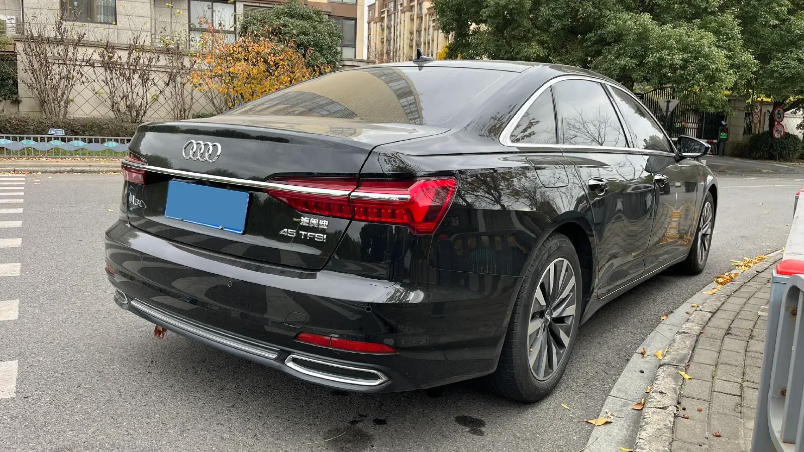 2021 Audi A6L 2.0T 224HP L4 7DCT,autocango,china used car exporter,china ev exporter,chinese used car exporter,chinese used ev exporter