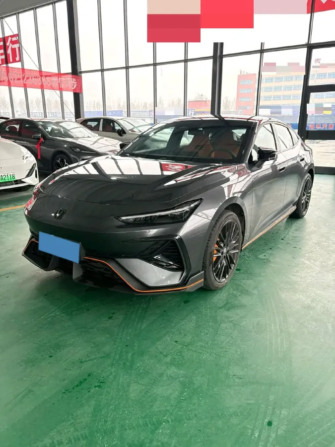 2025 ChangAn UNI-V 2.0T 245HP L4 8AT,autocango,china used car exporter,china ev exporter,chinese used car exporter,chinese used ev exporter