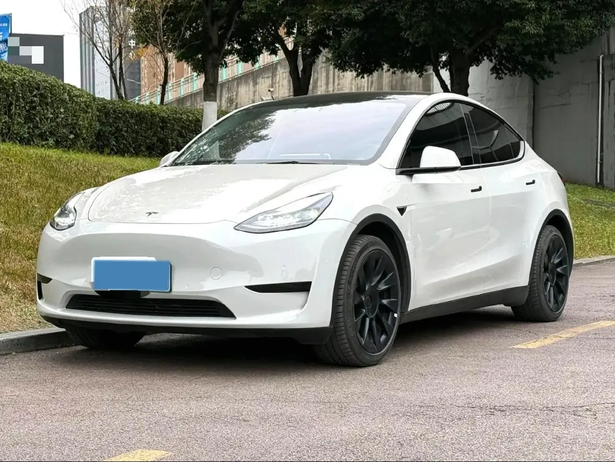 2022 Tesla Model Y BEV 60KWH