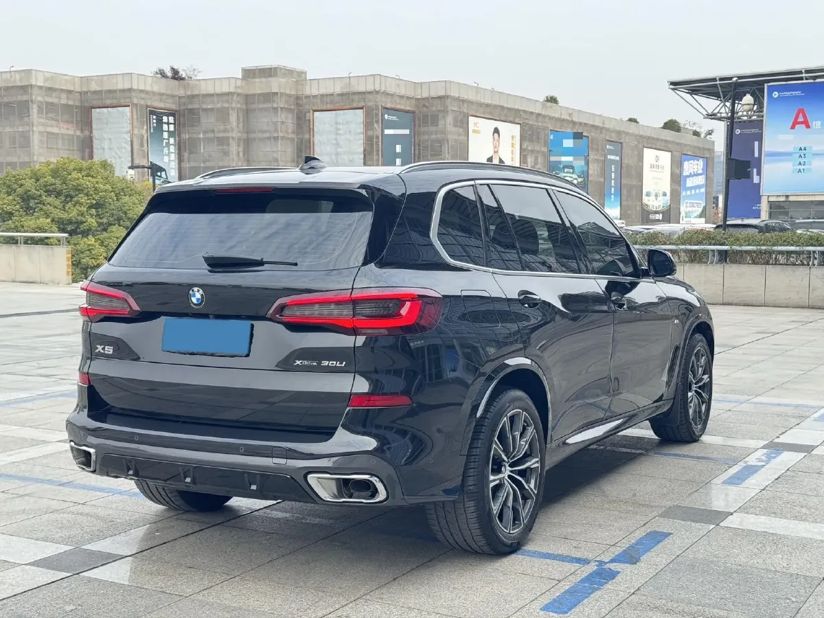 2022 BMW X5 2.0T 245HP L4 8AT,autocango,china used car exporter,china ev exporter,chinese used car exporter,chinese used ev exporter