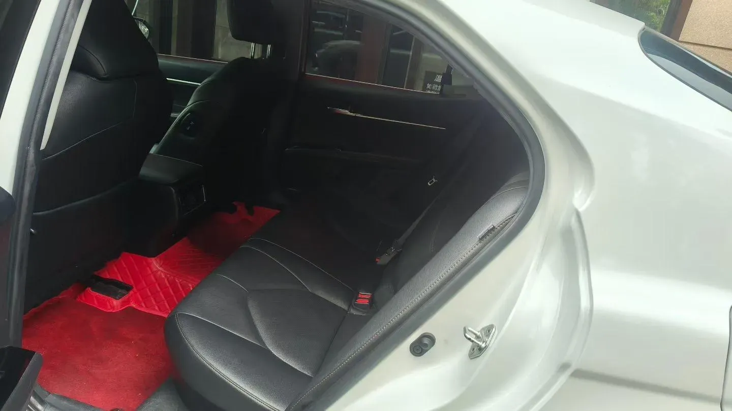 2021 Toyota Camry 2.5L 178HP L4 E-CVT Hybrid,autocango,china used car exporter,china ev exporter,chinese used car exporter,chinese used ev exporter