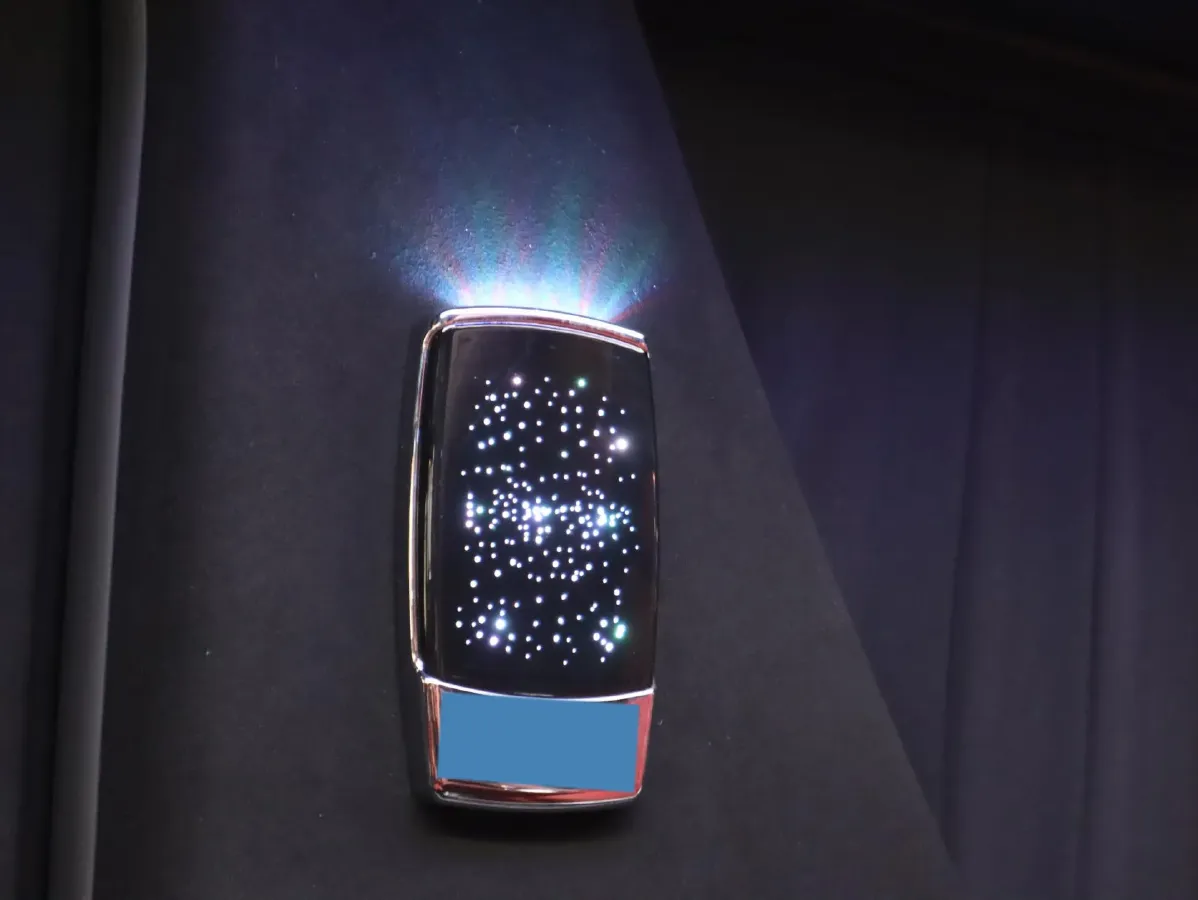 2023 Mercedes-Benz Vito 2.0T 211HP L4 9AT,autocango,china used car exporter,china ev exporter,chinese used car exporter,chinese used ev exporter