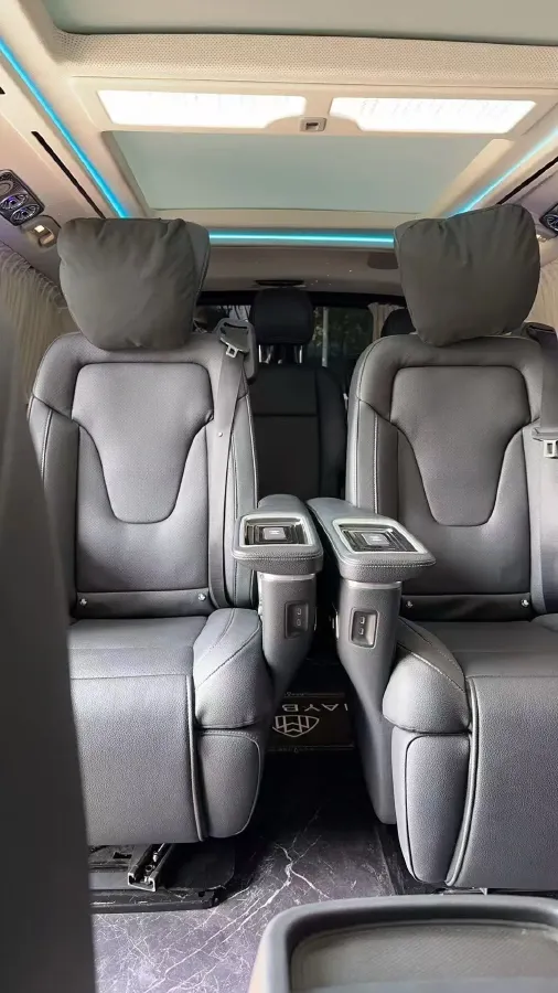 2020 Mercedes-Benz V Class 2.0T 211HP L4 9AT,autocango,china used car exporter,china ev exporter,chinese used car exporter,chinese used ev exporter