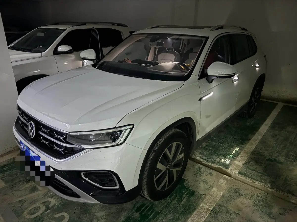 2023 Volkswagen Tayron 2.0T 186HP L4 7DCT