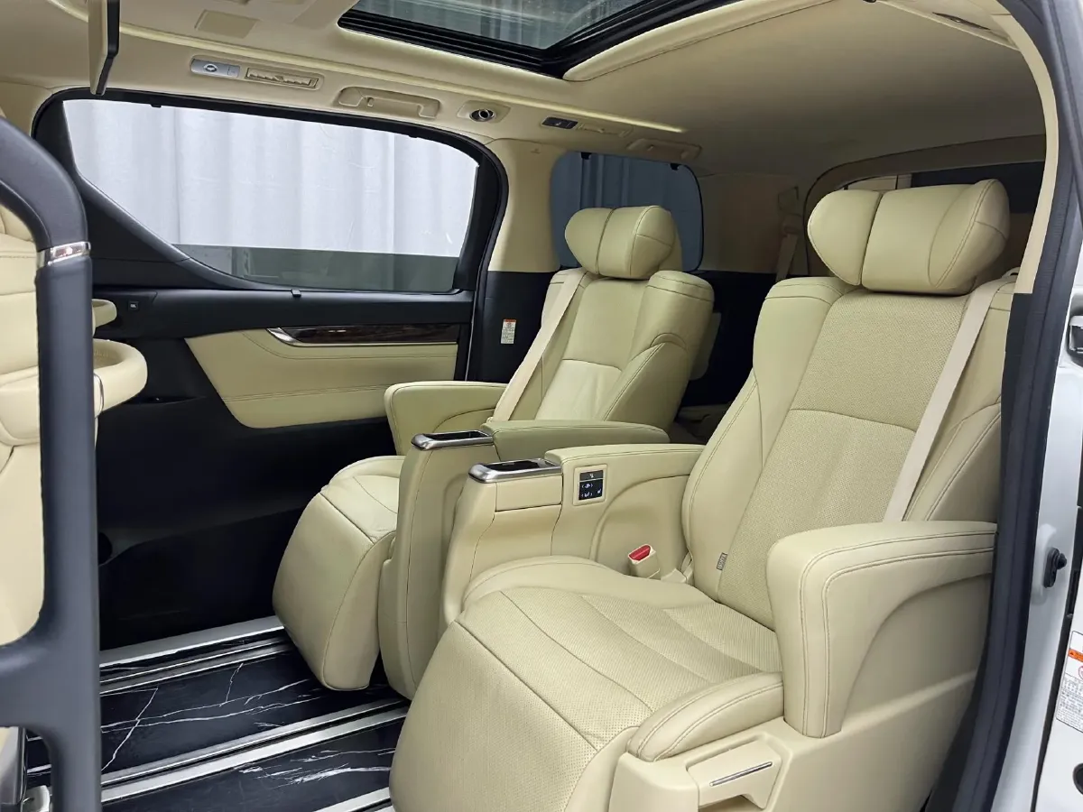 2021 Toyota Alphard 2.5L 117HP L4 E-CVT Hybrid,autocango,china used car exporter,china ev exporter,chinese used car exporter,chinese used ev exporter