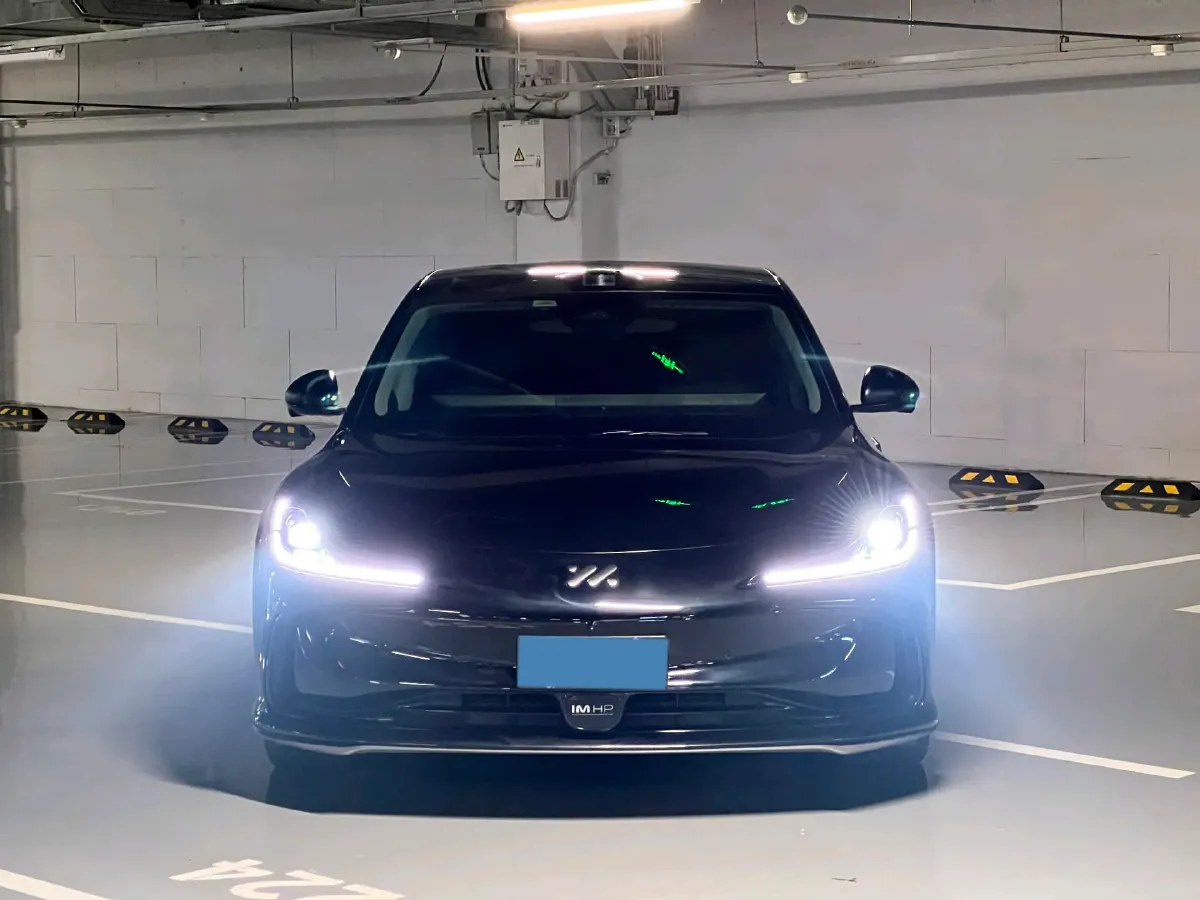 2024 IM L6 BEV 75KWH,autocango,china used car exporter,china ev exporter,chinese used car exporter,chinese used ev exporter