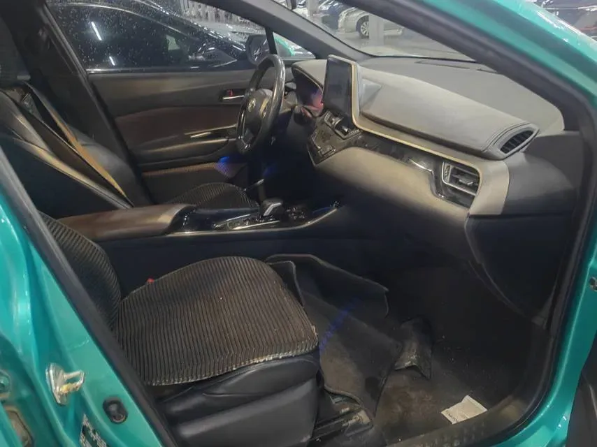 2020 Toyota C-HR EV BEV 54.3KWH,autocango,china used car exporter,china ev exporter,chinese used car exporter,chinese used ev exporter