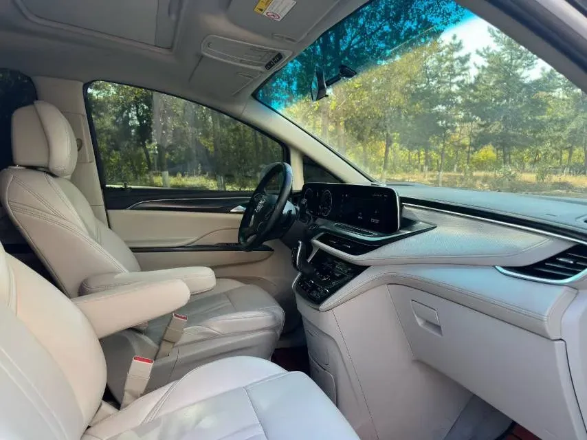 2021 Buick GL8 2.0T 237HP L4 9AT,autocango,china used car exporter,china ev exporter,chinese used car exporter,chinese used ev exporter