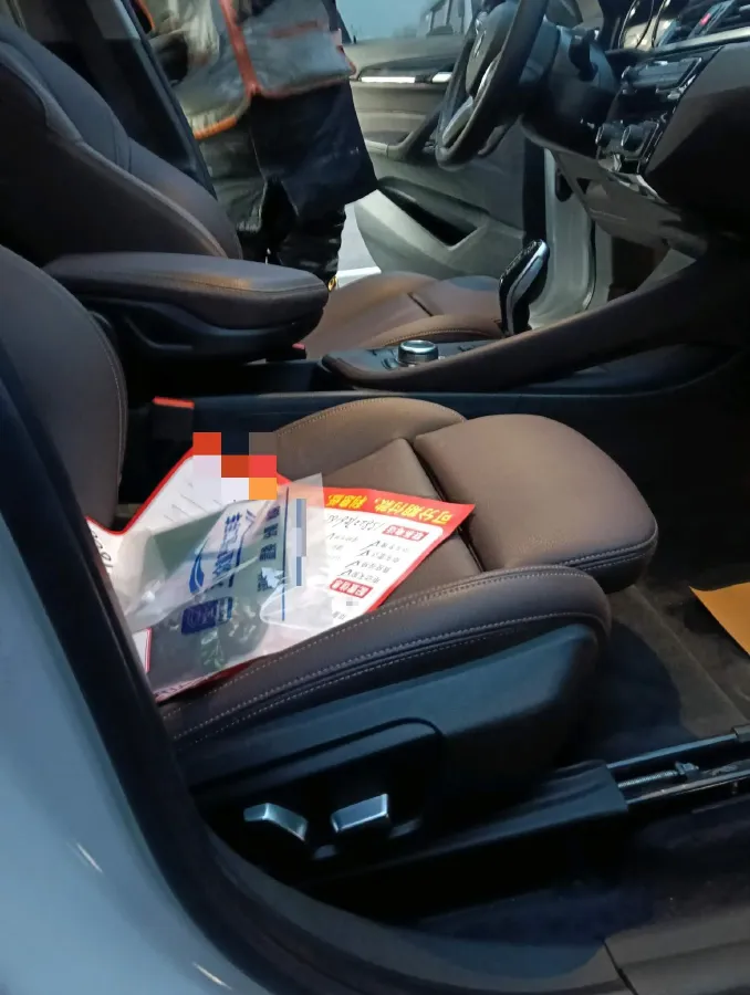 2022 BMW X1 2.0T 192HP L4 7DCT,autocango,china used car exporter,china ev exporter,chinese used car exporter,chinese used ev exporter