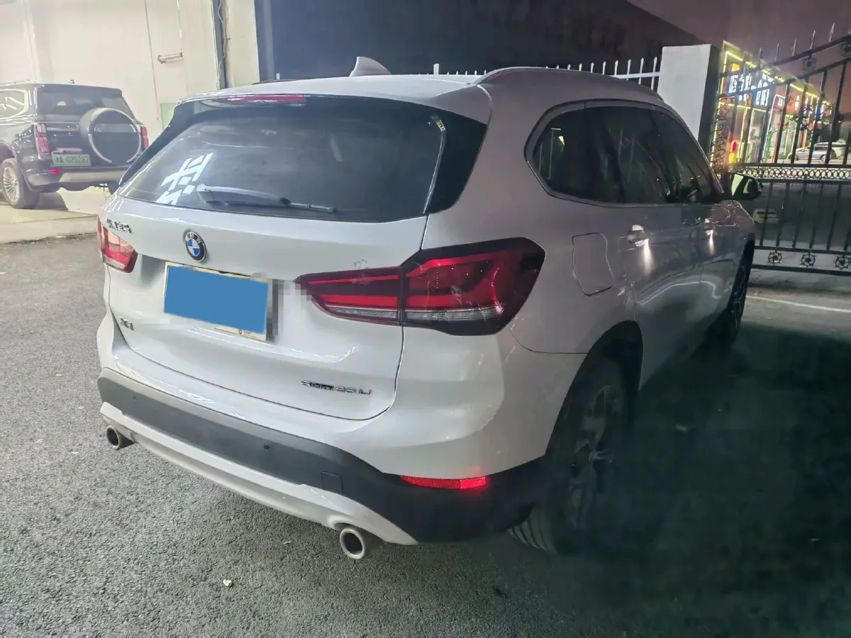 2022 BMW X1 2.0T 192HP L4 7DCT,autocango,china used car exporter,china ev exporter,chinese used car exporter,chinese used ev exporter