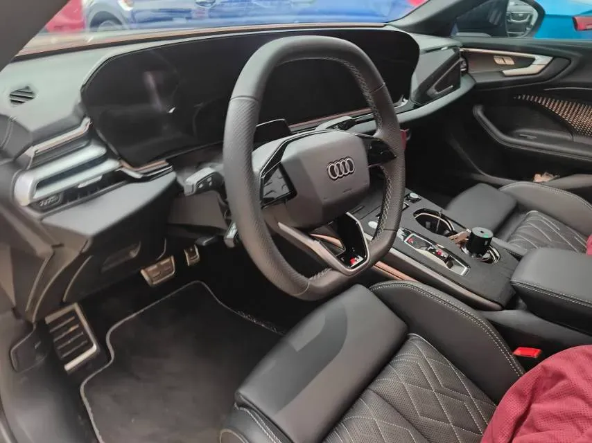 2026 Audi A5L Sportback 2.0T 204HP L4 7DCT,autocango,china used car exporter,china ev exporter,chinese used car exporter,chinese used ev exporter