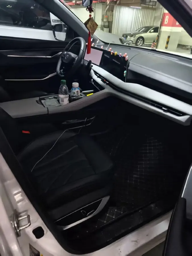 2024 ChangAn CS75 Plus 1.5T 188HP L4 8AT,autocango,china used car exporter,china ev exporter,chinese used car exporter,chinese used ev exporter