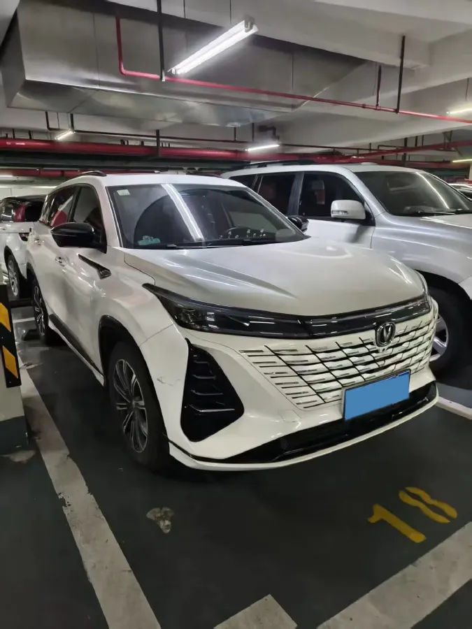 2024 ChangAn CS75 Plus 1.5T 188HP L4 8AT,autocango,china used car exporter,china ev exporter,chinese used car exporter,chinese used ev exporter