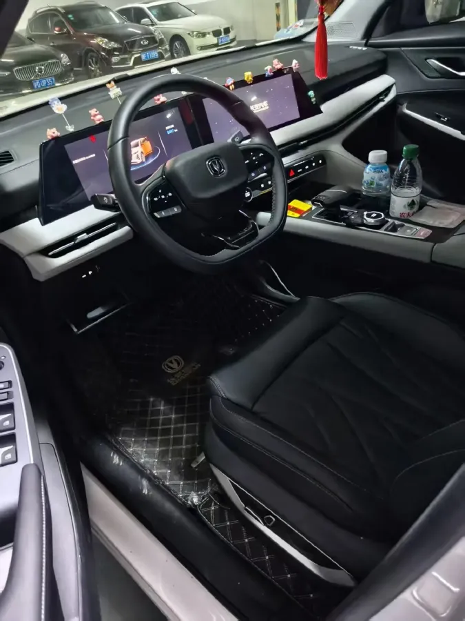 2024 ChangAn CS75 Plus 1.5T 188HP L4 8AT,autocango,china used car exporter,china ev exporter,chinese used car exporter,chinese used ev exporter