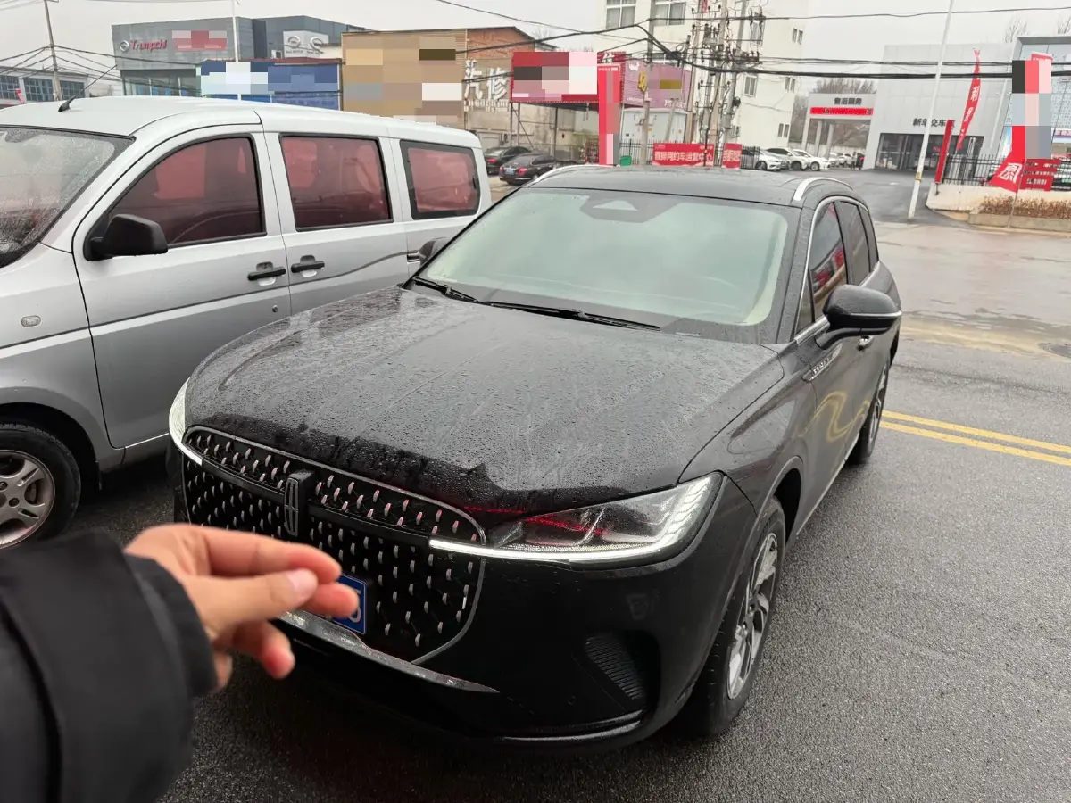 2023 Lincoln Corsair 2.0T 261HP L4 8AT