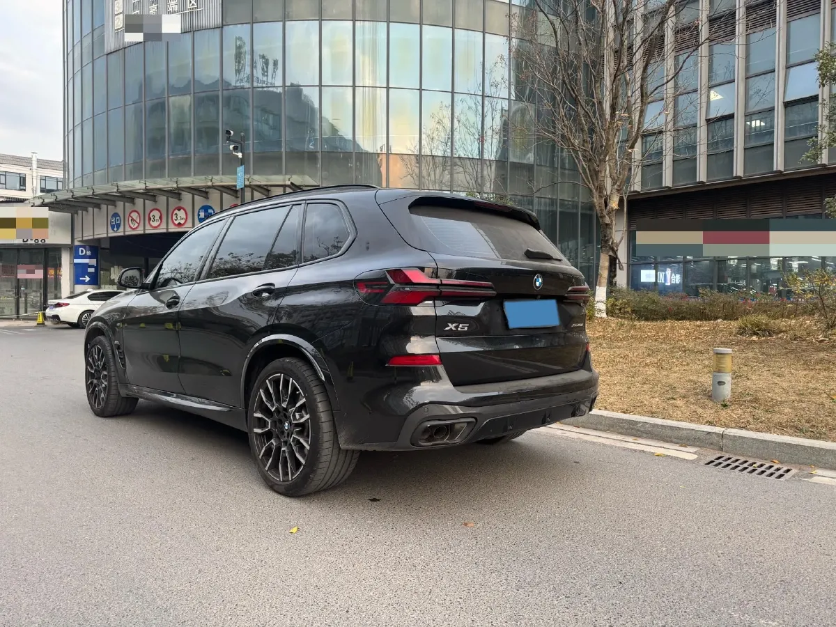 2023 BMW X5 3.0T 381HP L6 8AT,autocango,china used car exporter,china ev exporter,chinese used car exporter,chinese used ev exporter