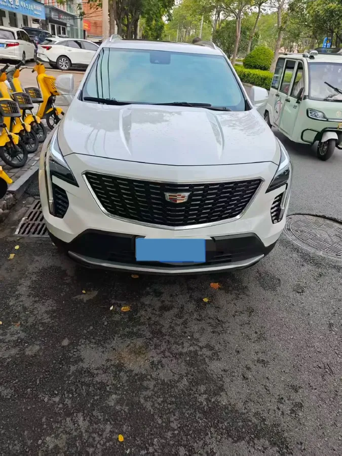 2022 Cadillac XT4 2.0T 237HP L4 9AT,autocango,china used car exporter,china ev exporter,chinese used car exporter,chinese used ev exporter
