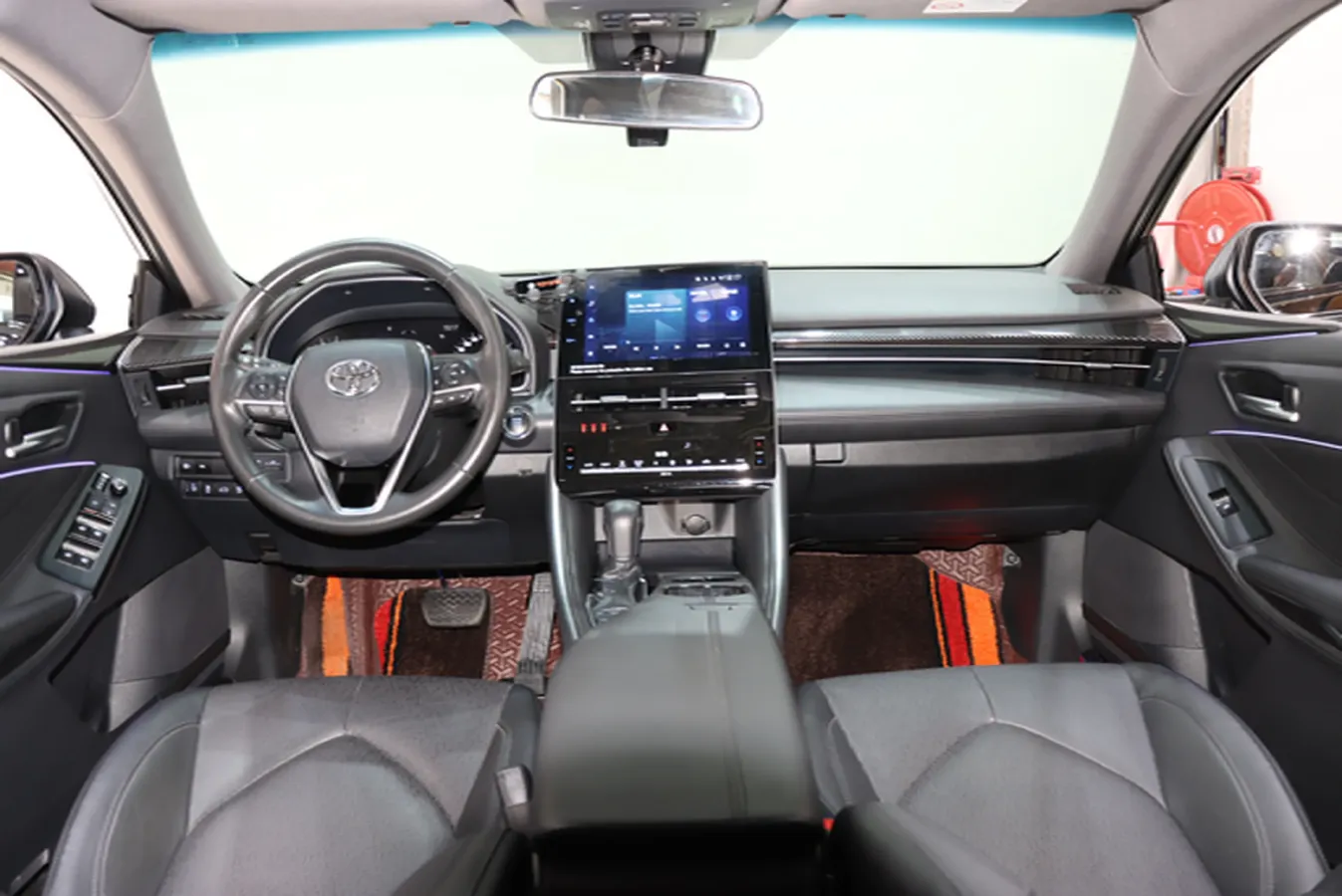 2023 Toyota Avalon 2.5L 207HP L4 8AT,autocango,china used car exporter,china ev exporter,chinese used car exporter,chinese used ev exporter