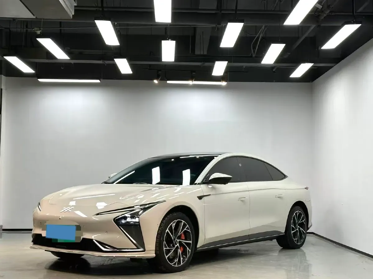 2022 IM L7 BEV 90KWH,autocango,china used car exporter,china ev exporter,chinese used car exporter,chinese used ev exporter