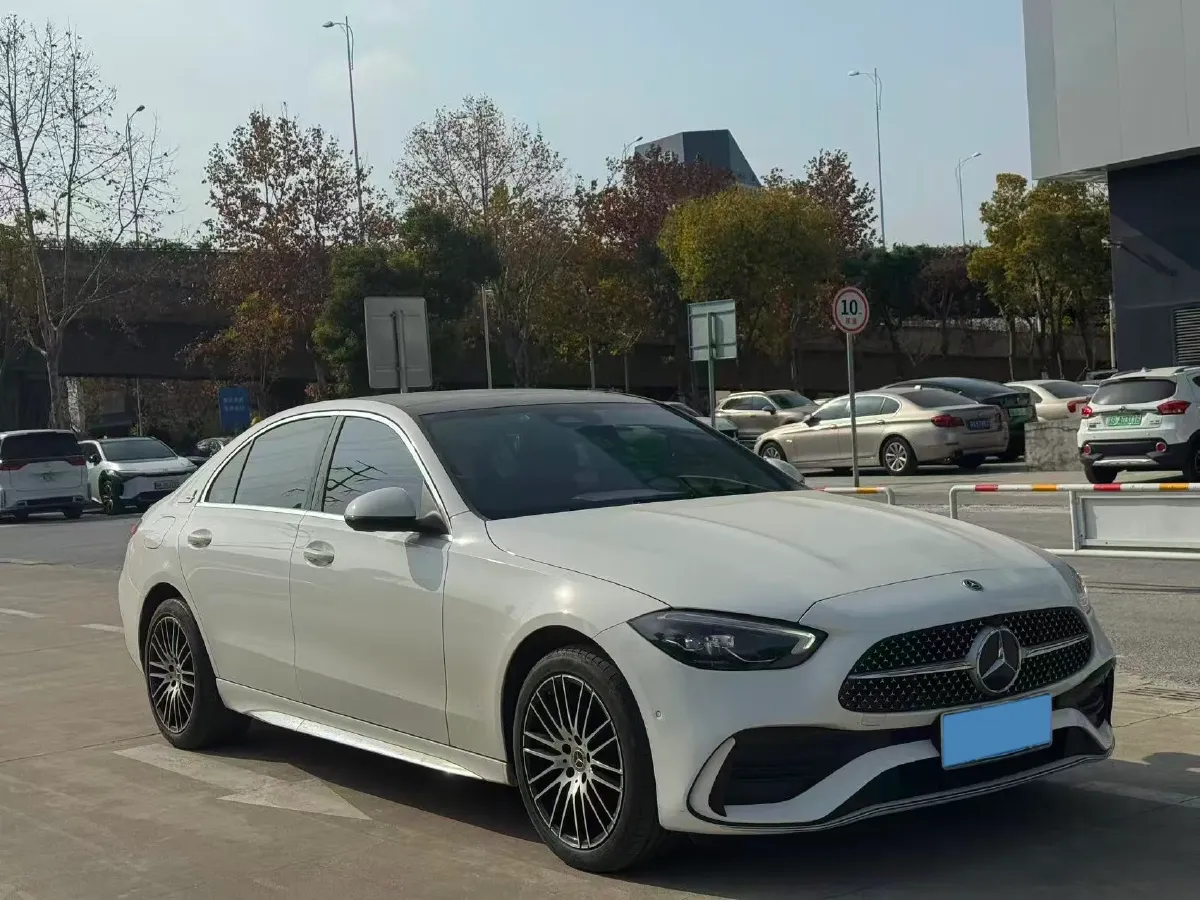2024 Mercedes-Benz C Class 1.5T 204HP L4 9AT,autocango,china used car exporter,china ev exporter,chinese used car exporter,chinese used ev exporter