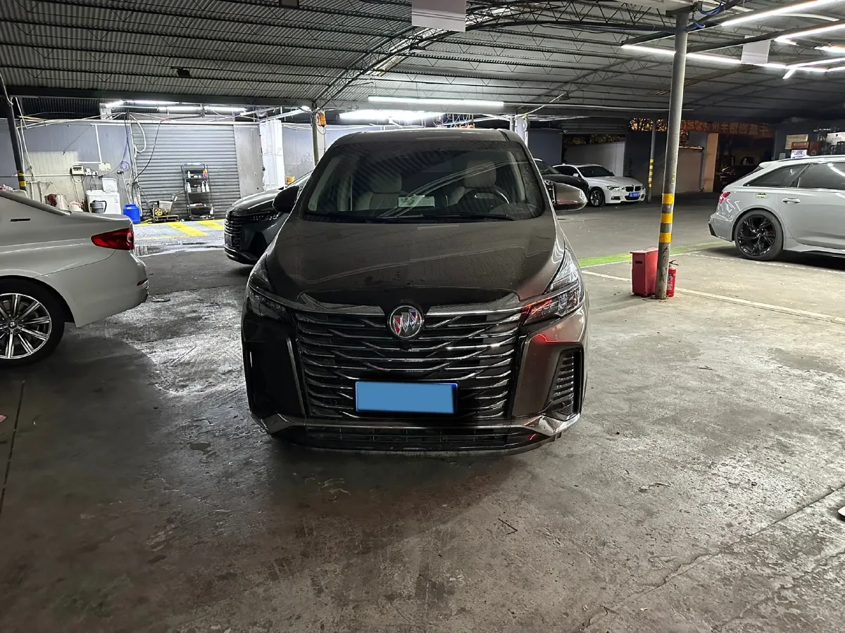 2023 Buick GL8 2.0T 237HP L4 9AT,autocango,china used car exporter,china ev exporter,chinese used car exporter,chinese used ev exporter