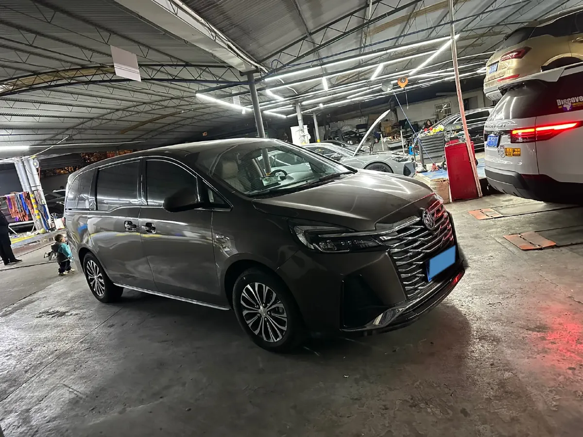 2023 Buick GL8 2.0T 237HP L4 9AT,autocango,china used car exporter,china ev exporter,chinese used car exporter,chinese used ev exporter