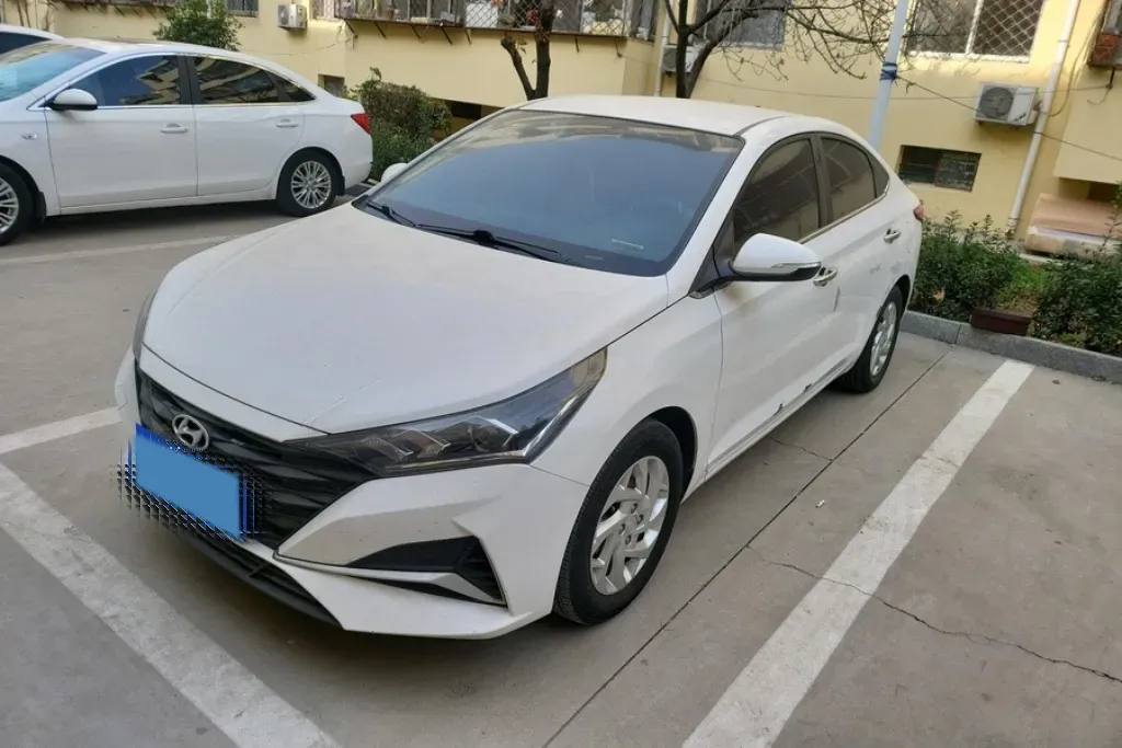 2020 Hyundai Verna 1.4L 100HP L4 6MT,autocango,china used car exporter,china ev exporter,chinese used car exporter,chinese used ev exporter
