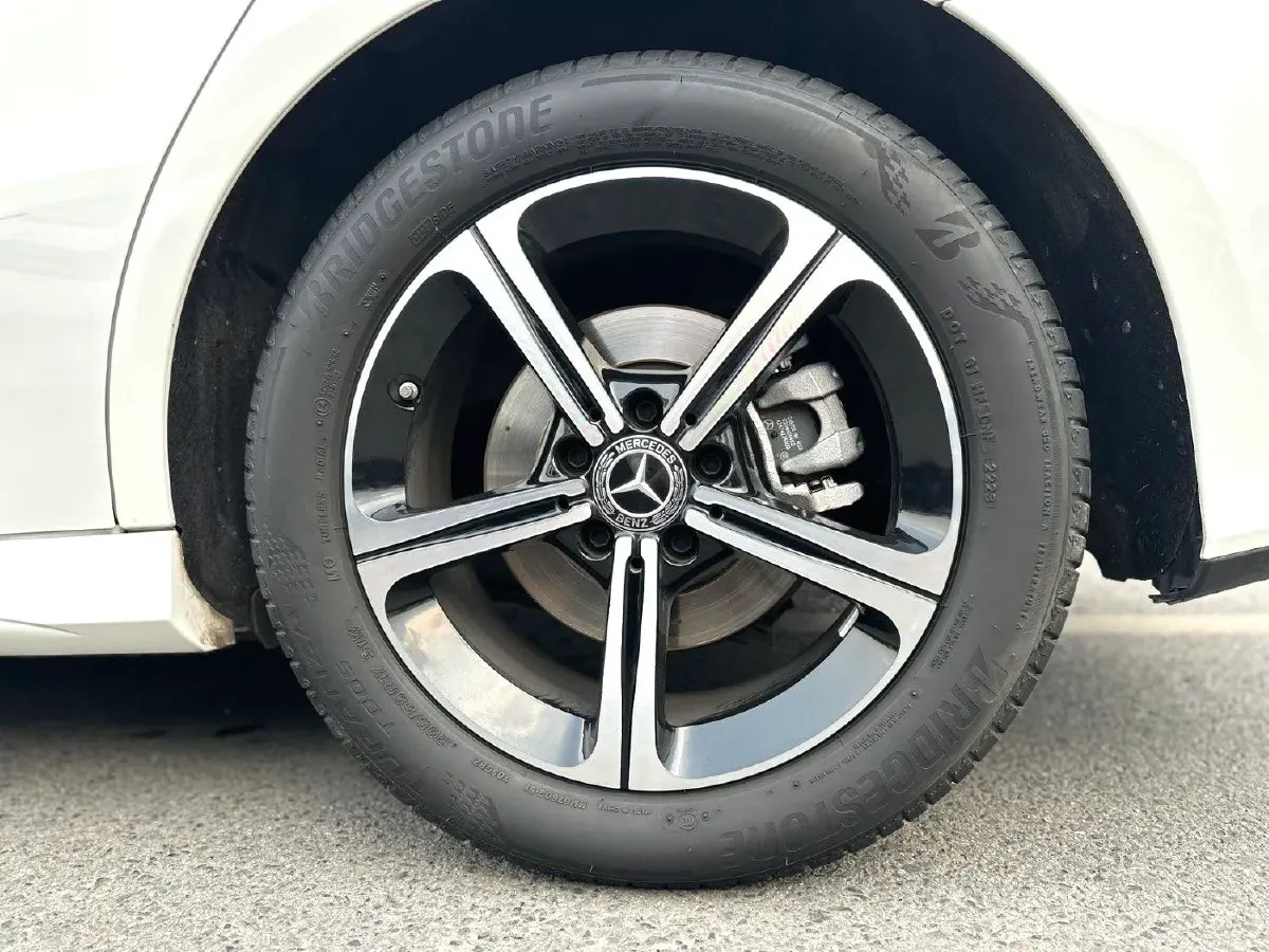 2023 Mercedes-Benz A Class 1.3T 163HP L4 7DCT,autocango,china used car exporter,china ev exporter,chinese used car exporter,chinese used ev exporter