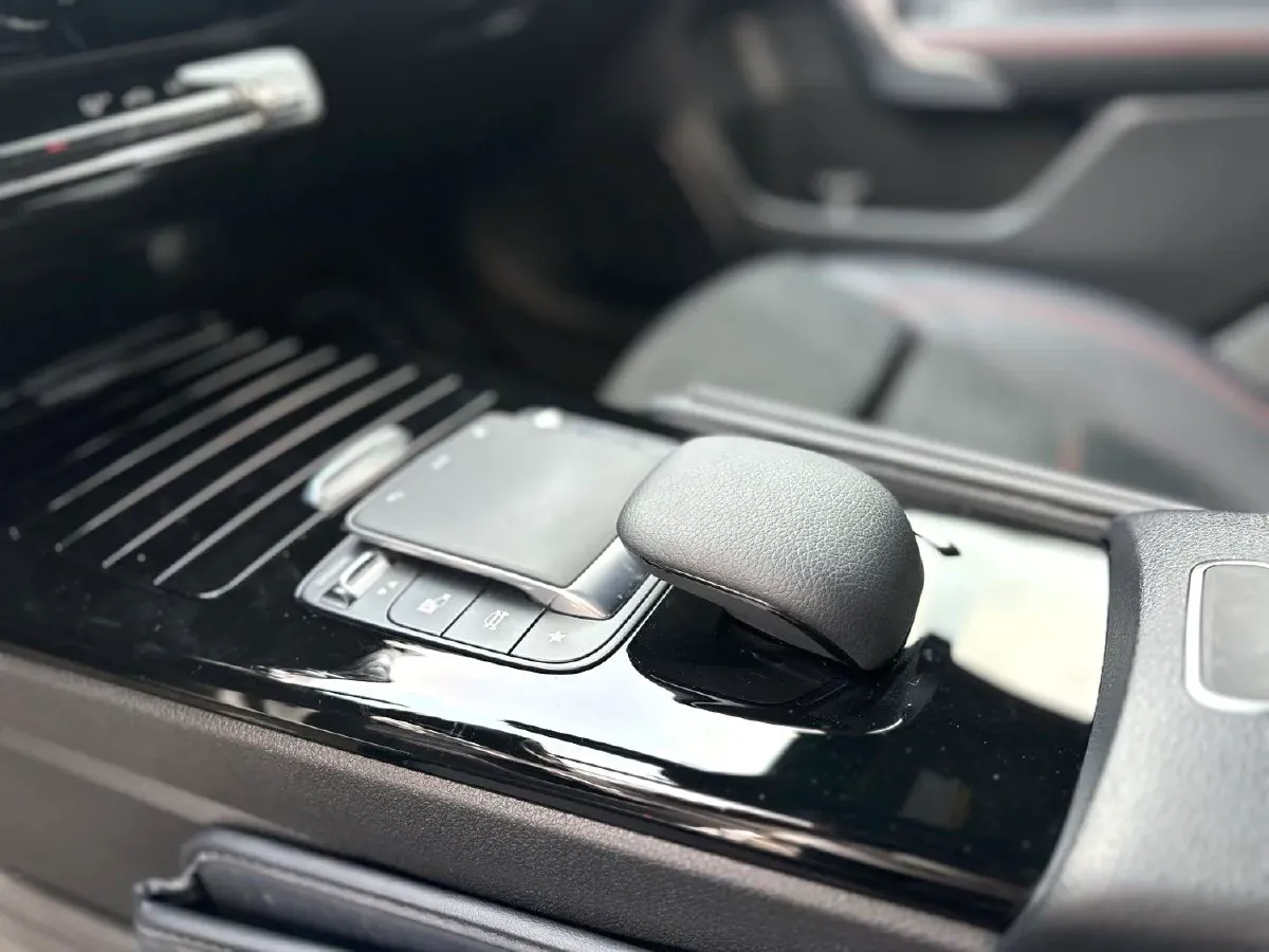 2023 Mercedes-Benz A Class 1.3T 163HP L4 7DCT,autocango,china used car exporter,china ev exporter,chinese used car exporter,chinese used ev exporter