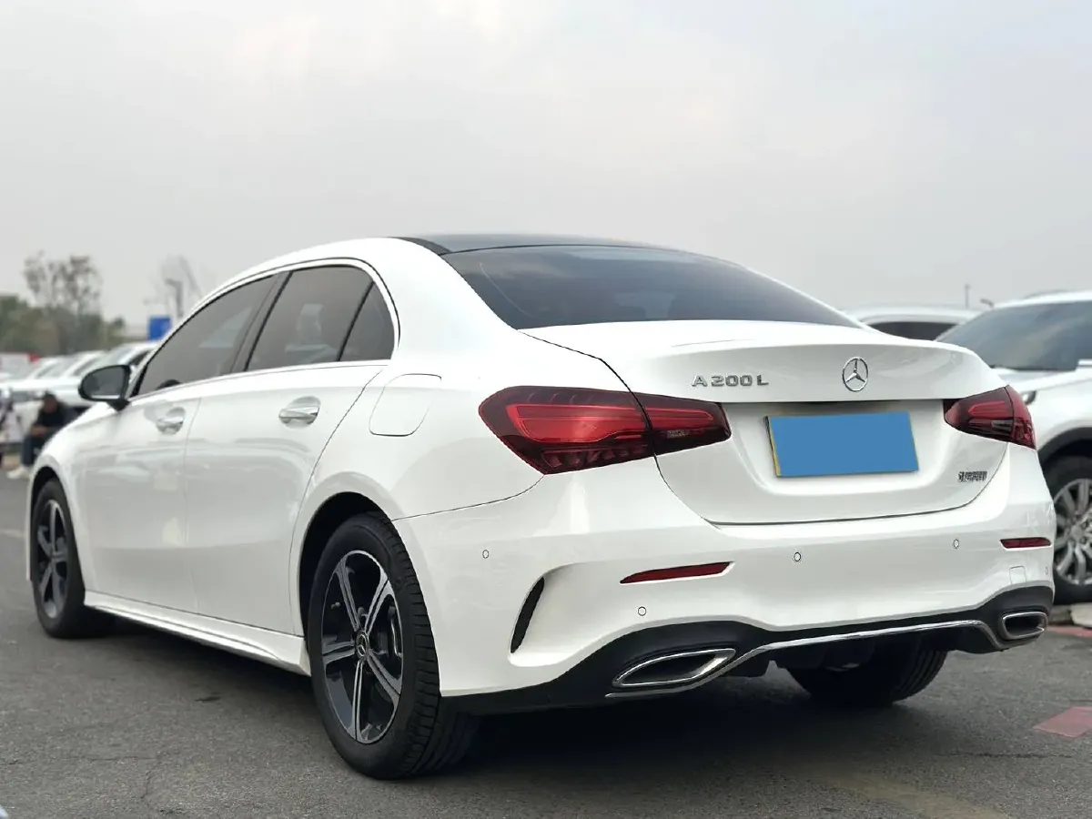 2023 Mercedes-Benz A Class 1.3T 163HP L4 7DCT,autocango,china used car exporter,china ev exporter,chinese used car exporter,chinese used ev exporter