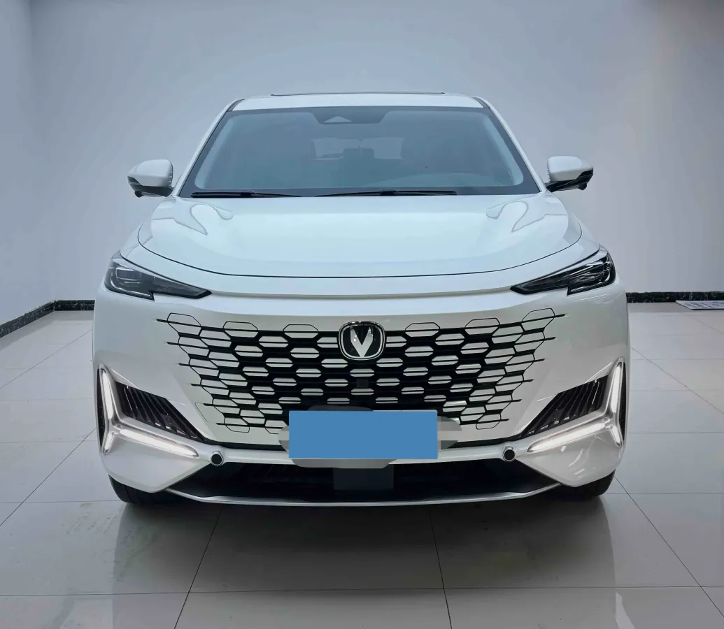2024 ChangAn UNI-K 2.0T 233HP L4 8AT,autocango,china used car exporter,china ev exporter,chinese used car exporter,chinese used ev exporter