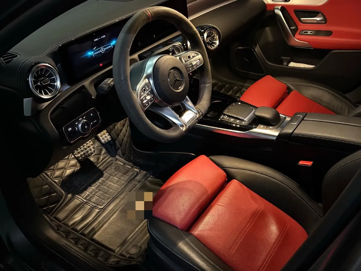 2020 Mercedes-Benz A AMG 2.0T 306HP L4 7DCT,autocango,china used car exporter,china ev exporter,chinese used car exporter,chinese used ev exporter