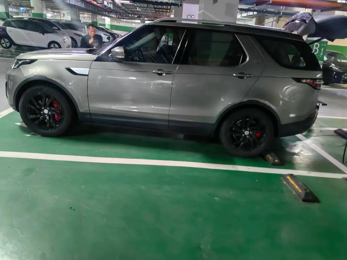 2018 Land Rover Discovery 3.0T 340HP V6 8AT,autocango,china used car exporter,china ev exporter,chinese used car exporter,chinese used ev exporter