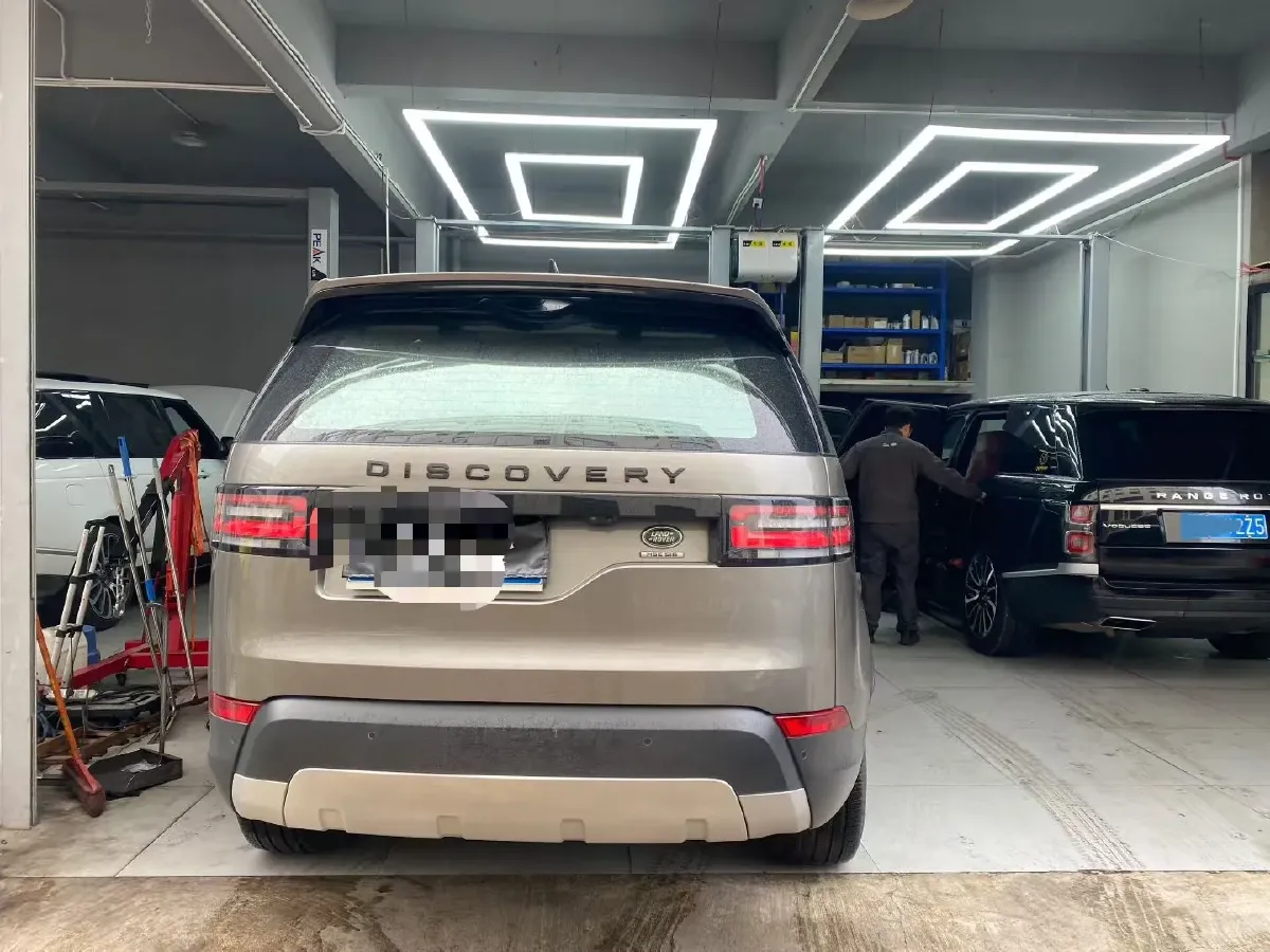 2018 Land Rover Discovery 3.0T 340HP V6 8AT,autocango,china used car exporter,china ev exporter,chinese used car exporter,chinese used ev exporter