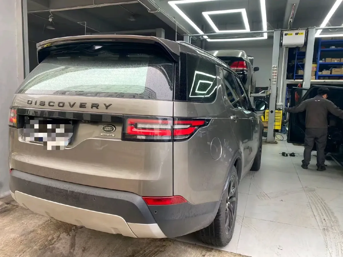 2018 Land Rover Discovery 3.0T 340HP V6 8AT,autocango,china used car exporter,china ev exporter,chinese used car exporter,chinese used ev exporter