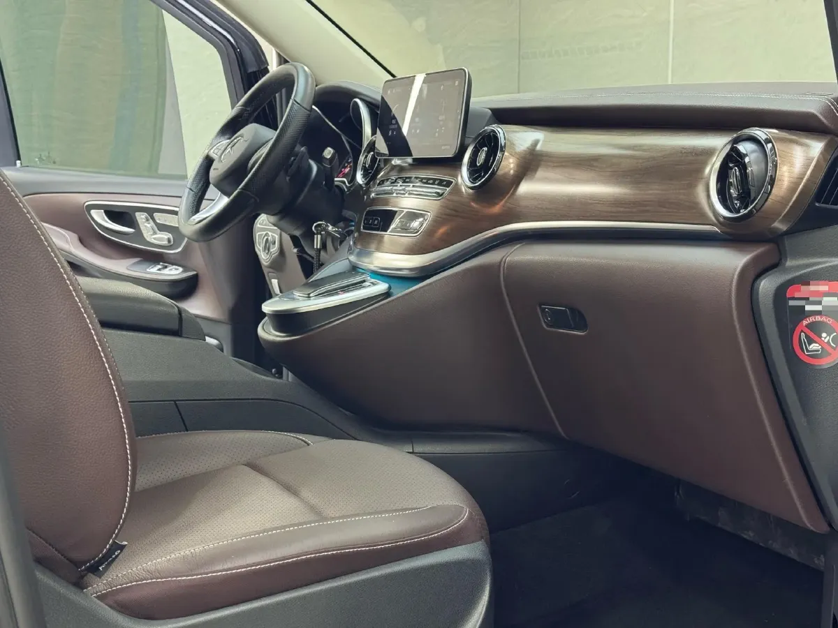 2021 Mercedes-Benz V Class 2.0T 211HP L4 9AT,autocango,china used car exporter,china ev exporter,chinese used car exporter,chinese used ev exporter