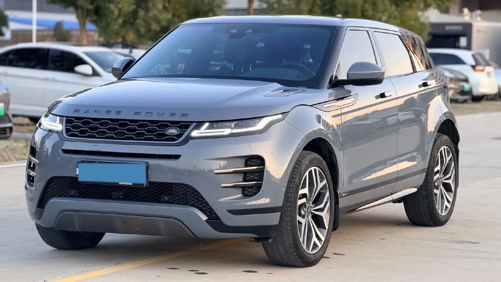 2020 Land Rover Range Rover Evoque 2.0T 249HP L4 9AT,autocango,china used car exporter,china ev exporter,chinese used car exporter,chinese used ev exporter
