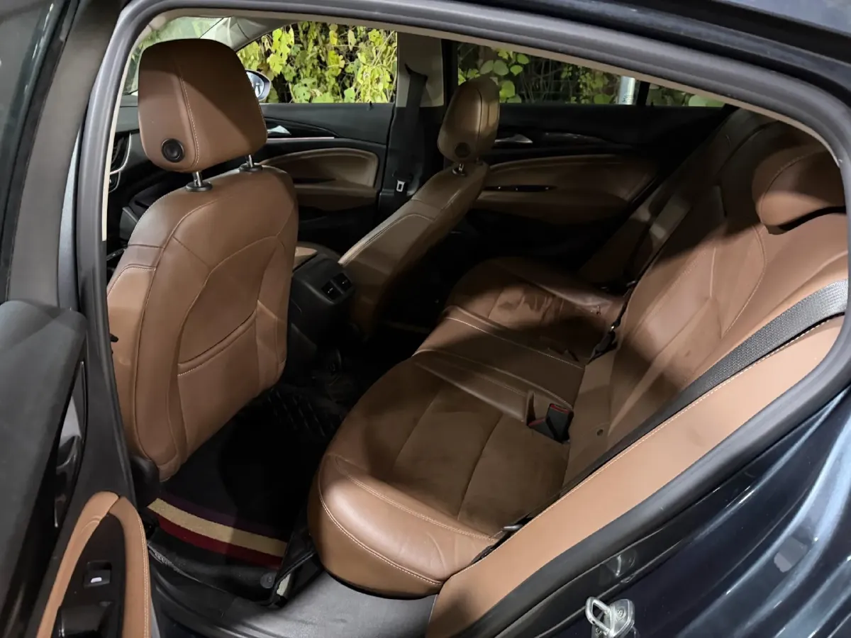 2020 Buick Regal 1.5T 169HP L4 9AT,autocango,china used car exporter,china ev exporter,chinese used car exporter,chinese used ev exporter