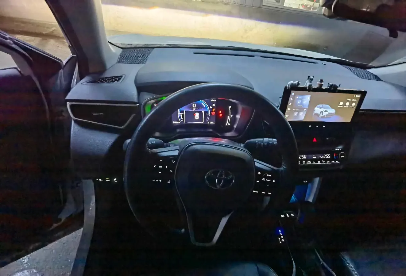 2023 Toyota Frontlander 2.0L 152HP L4 E-CVT Hybrid,autocango,china used car exporter,china ev exporter,chinese used car exporter,chinese used ev exporter